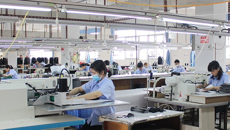 年底背包满冠官方注册价格的影响因素有哪些